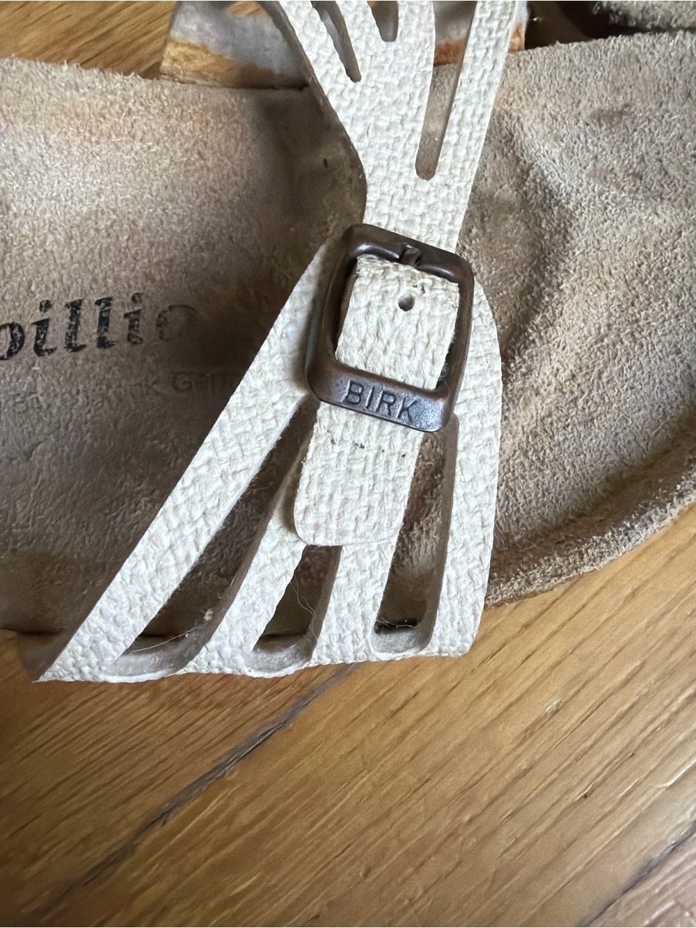 Papillio Birkenstock Women’s Off-White Strappy Buckle Sandals - Picture 4 of 6